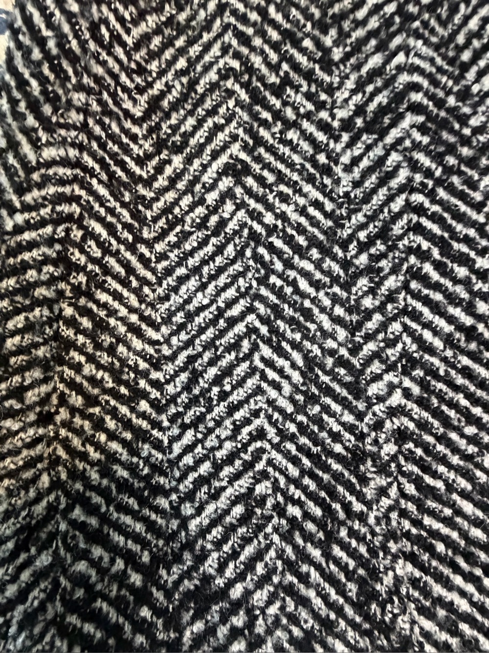 French Connection NWT Black White Chantelle Herringbone Slit Mini Skirt 12 - Picture 5 of 5